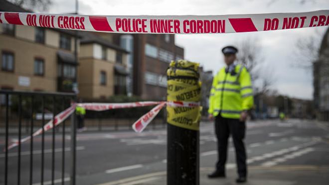 Полицейские в Лондоне оградили место, где найдена бомба времен Второй мировой. 2015 год