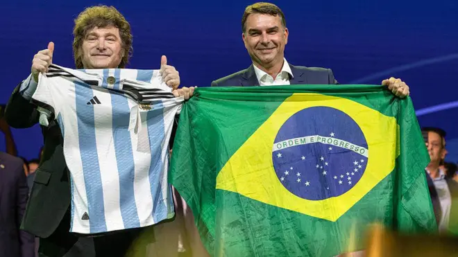 Javier Milei e Flávio Bolsonaro