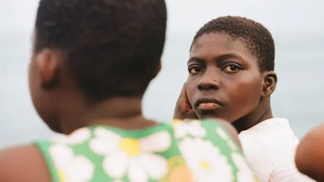 دختران موج سوار غنایی