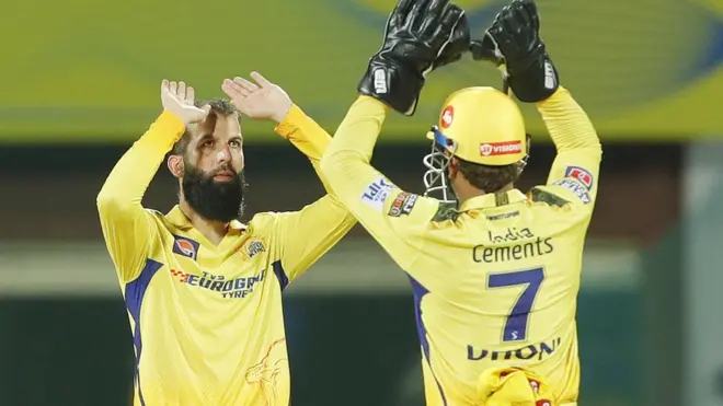 मोइन अली- एमएस धोनी