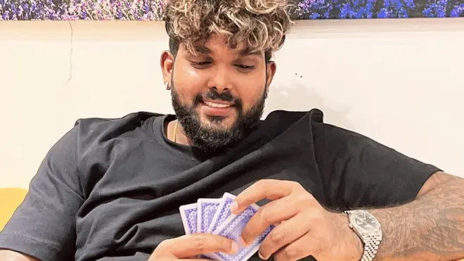 ශ්‍රී ලංකා ක්‍රිකට් කණ්ඩායම විවිධ අවස්ථාවලදී විවිධ හේතු මත මහජන දෝෂ දර්ශනයට ලක්ව තිබේ.