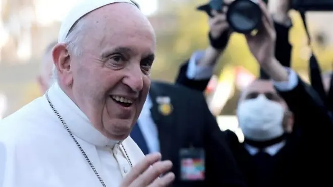 कॅथलिक चर्चचे प्रमुख पोप यांनी पहिल्यांदाच इराकला भेट दिली.