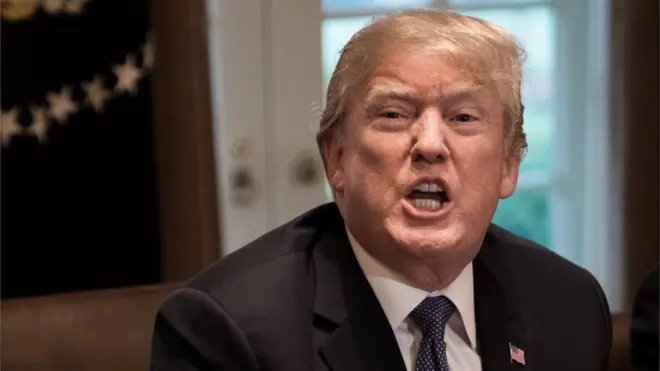 "Bersiaplah Rusia karena mereka akan datang datang, bagus dan baru dan 'pintar!'" cuit Trump.