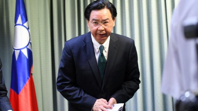 El ministro de Exteriores de Taiwán, Joseph Wu, atribuyó la decisión de República Dominicana a los "incentivos financieros" ofrecidos por China.