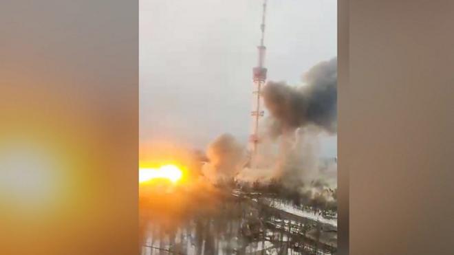 Взрывы у телевышки в Киеве.