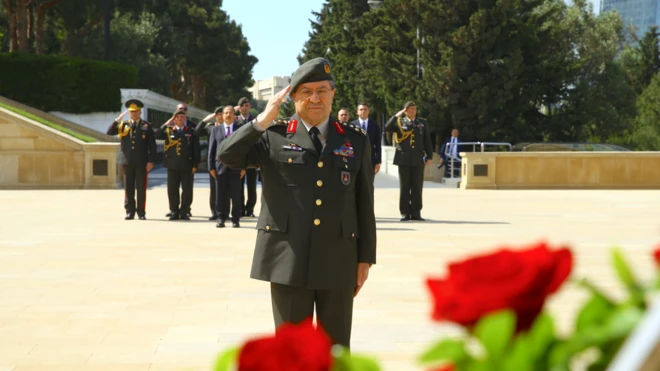 Orgeneral Selçuk Bayraktaroğlu, 16 Ağustos 2023'ten bu yana Kara Kuvvetleri Komutanı olarak görev yapıyordu