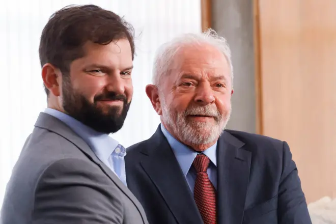 O presidente chileno Gabriel Boric ao lado do presidente do Brasil, Luiz Inácio Lula da Silva, durante encontro no Itamaraty,bonus 200 casino2bonus 200 casinojaneirobonus 200 casino2023