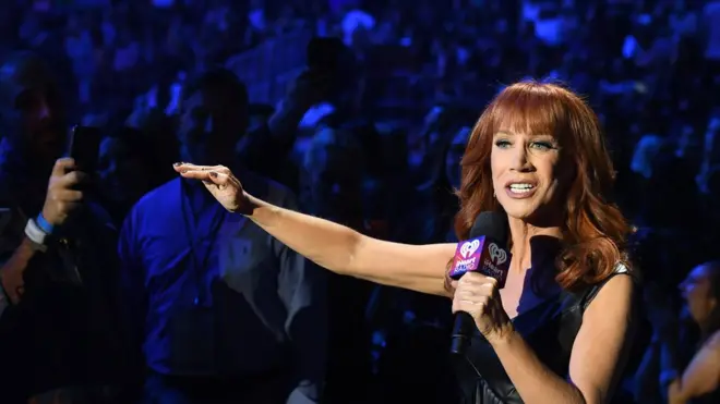 Кэти Гриффин в течение десяти лет вела на канале новогоднее шоу