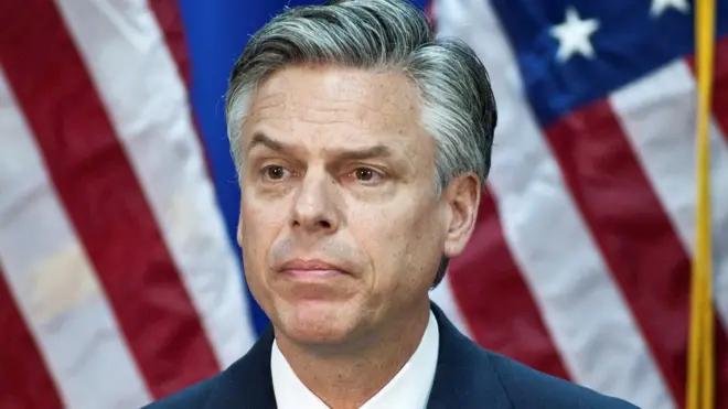 “通俄案”调查持续的气氛下，洪博培的任命受到关注