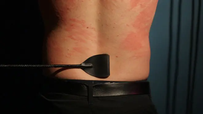 बीडीएसएमः काही लोकांना वेदनांशिवाय सेक्स का करता येत नाही?