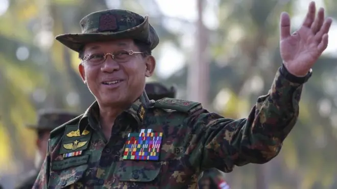 စစ်ရေး၊ နိုင်ငံရေးနဲ့ အုပ်ချုပ်ရေး အတွေ့အကြုံတွေ အများကြီးရှိတယ်လို့ တပ်ချုပ်ပြော