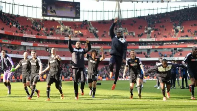 Watford ayaa 12 dhibcood leh xilligan horyaalka Ingiriiska oo si wanaagsan ay ku bilowday