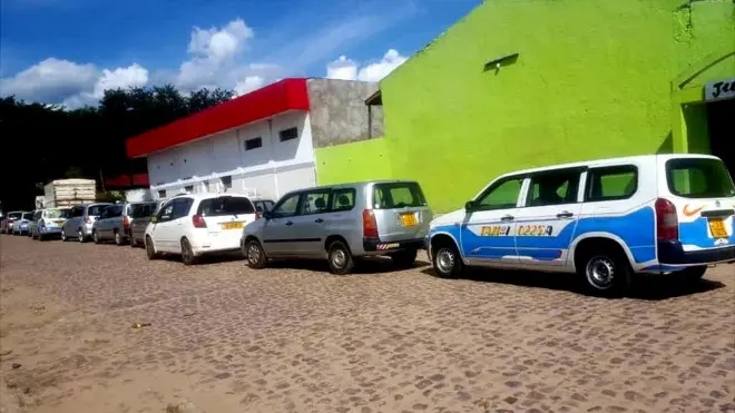 Imodoka zitondeye igitoro ku wa 04/05/2022