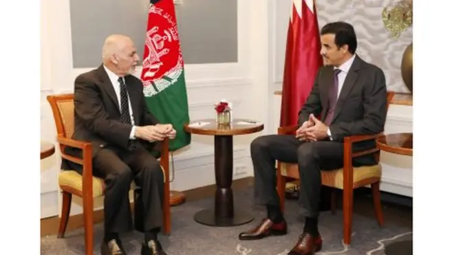 د قطر امیر او افغان ولسمشر پر سوله غږېدلي دي