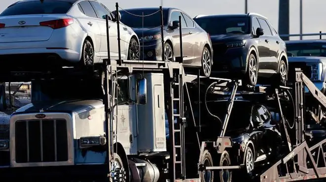 سيارات مستوردة