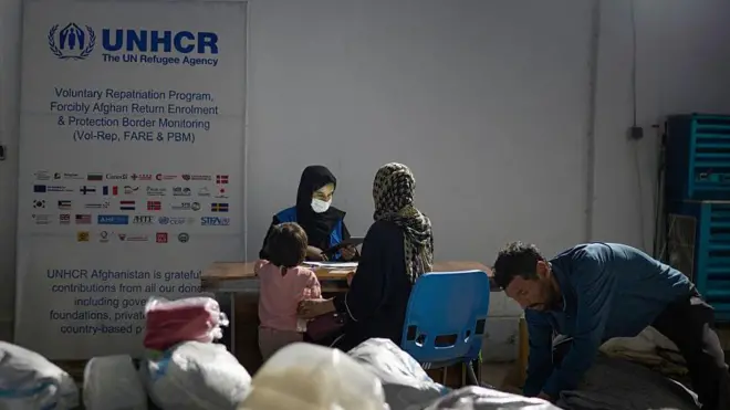 گذرگاه مرزی اسلام قلقعه بین ایران و افغانستان