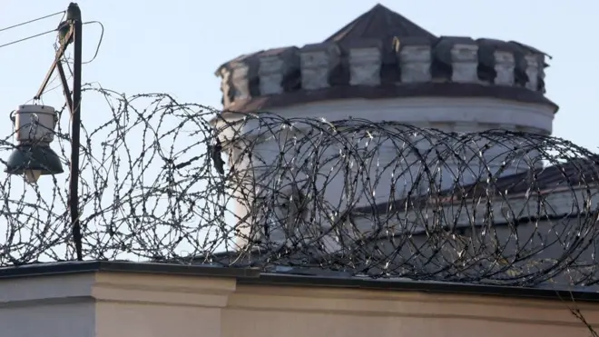 Лапшин с декабря 2015 года содержится в тюрьме "Володарка" в центре Минска