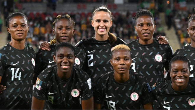 Nigeria and Egypt players