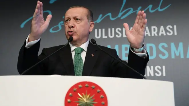 Kürdüstana xəbərdarlığında Recep Tayyip Erdoğan referendumuna görə ağır hesab vəd edib.