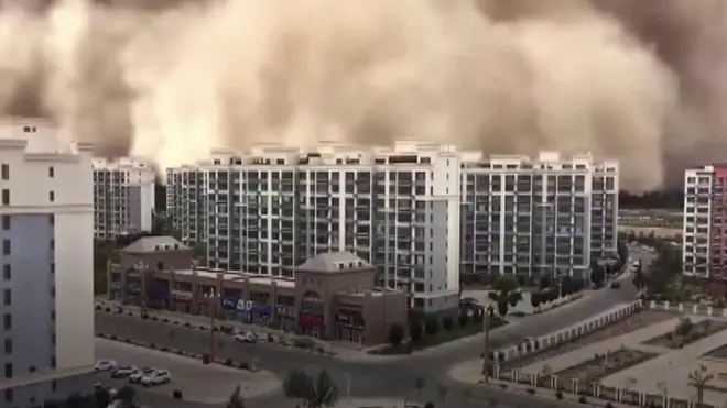 Пешчана олуја у Кини