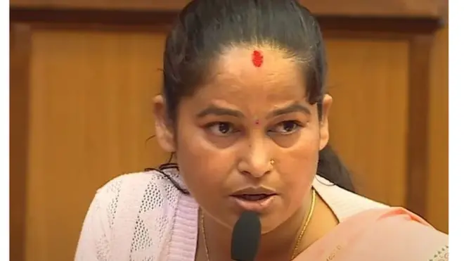 राष्ट्रिय सभा बैठकमा बोल्दै मुक्ता यादव