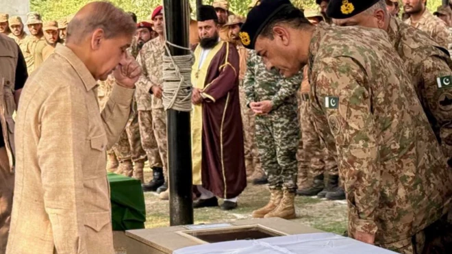 شهباز شريف او عاصم منير