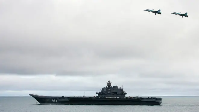 Российский авианосец "Адмирал Кузнецов" в составе ударной группы отправился к берегам Сирии 15 октября