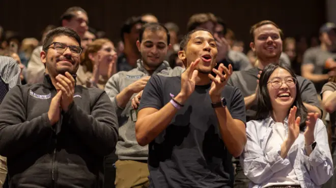 یہ کسی بھی میڈیکل سکول کو دیا جانے والا اب تک کا سب سے بڑا عطیہ ہے