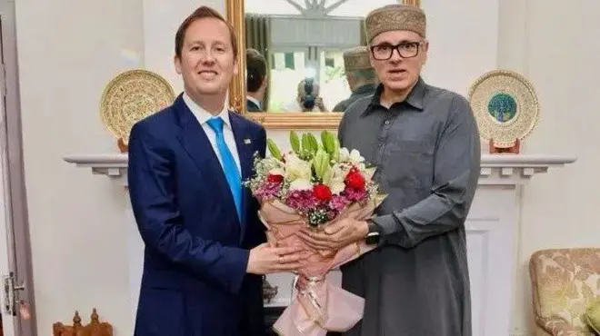 د امریکا سفیر سرجیو ګور او د جمو او کشمیر اعلیٰ وزیر عمر عبدالله
