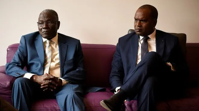 Les ministres Kalla Ankourao (à gauche) et Alpha Barry (à droite).