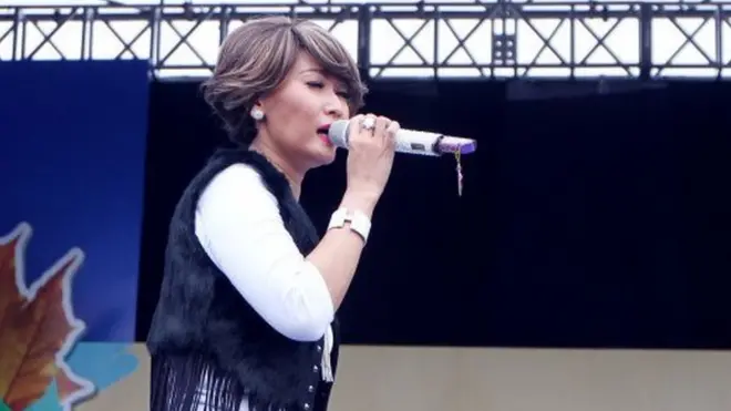 Inul Daratista dilaporkan ke Polda Metro Jaya oleh sekelompok advokat yang menamakan diri sebagai Advokat Peduli Ulama, Senin (27/03) lalu.