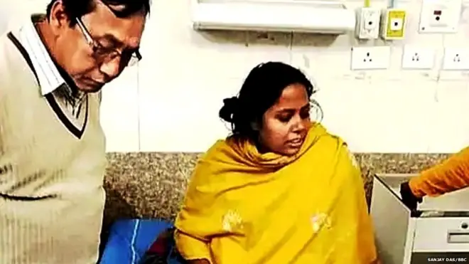 घायल महिला स्मृतिकना