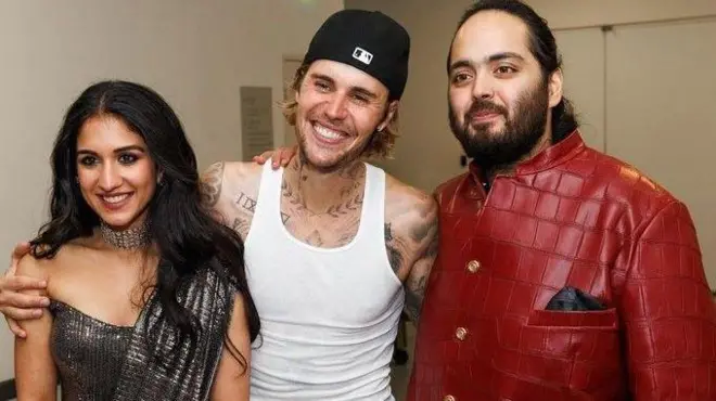 جسٹن بیبر رادھیکا مرچینٹ اور اننت امبانی کے ساتھ