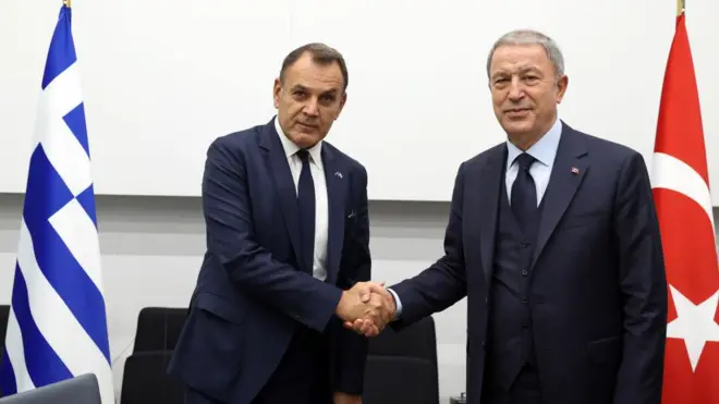 Nikolaos Panagiotopoulos ve Hulusi Akar