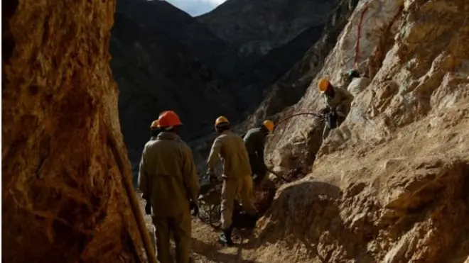 تصویر از استخراج معادن