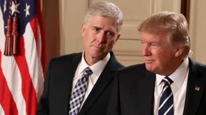 美国总统特朗普宣布他已提名尼尔·戈萨奇（Neil Gorsuch）担任美国最高法院法官。