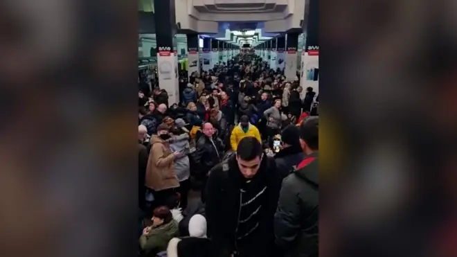 युक्रेन पढ्न पुगेका सप्तरीका राकेश चौरासिया त्यहाँको द्वन्द्व छलेर पोल्यान्ड पुगेका छन् र बाँकी पढाइ पनि युरोपमा नै गर्न चाहन्छन्। युक्रेन किन नेपालीको रोजाइमा परेको छ? एक भिडिओ।