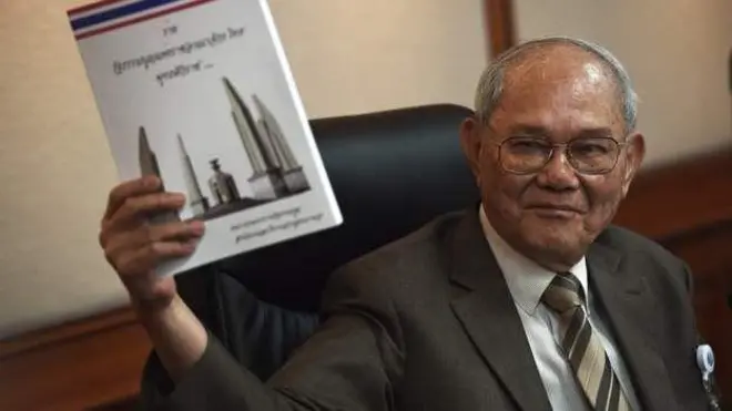 มีชัย ฤชุพันธุ์ กับความเห็นที่แตกต่าง จนถูกมองว่า "มีชัย มี 2 คน"