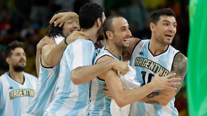 La selección argentina de baloncesto masculino clasificó a cuartos de final.