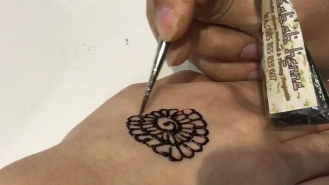 Henna batik