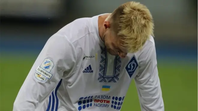 Самым вероятным исходом матча между киевским "Динамо" и "Мариуполем" эксперты называют техническое поражение киевлян