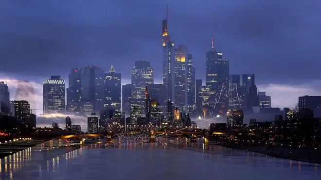 Inzu ndende mu mujyi wa Frankfurt mu Budage