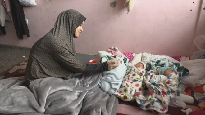 የአራት ልጆች እናት