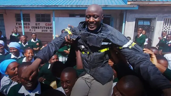 Barsiisaa Piitar Taabichii fi barattoota isaa