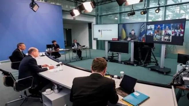 জি-সেভেন জোটের নেতৃবৃন্দ এবং প্রেসিডেন্ট জেলেনস্কির মধ্যে ভার্চুয়াল বৈঠক