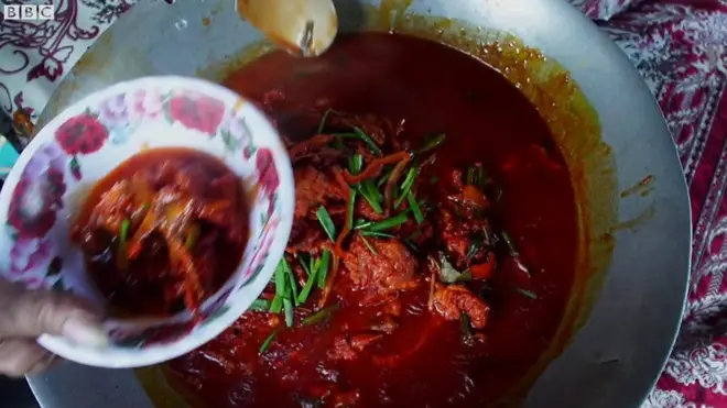 Món 'pagpag'