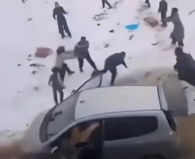 Окуя болгон жерден тартылган делген видеодон алынган сүрөт. 