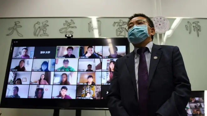 Університети перейшли на дистанційну освіту за допомогою онлайн-класів