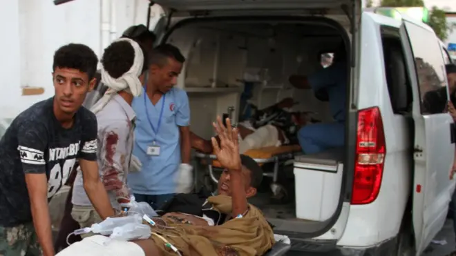 اس سال اگست میں بھی عدن میں ایک خودکش حملے میں 60 افراد ہلاک ہوگئے تھے۔