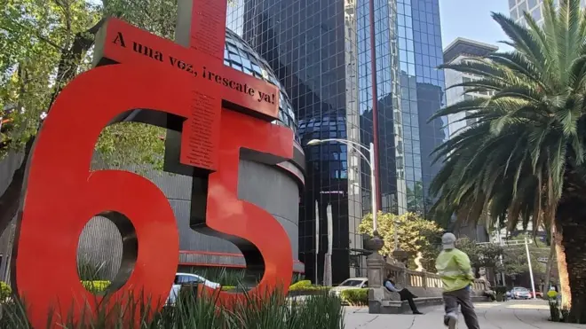 Antimonumento a los 65 mineros muertos en Pasta de Conchos.